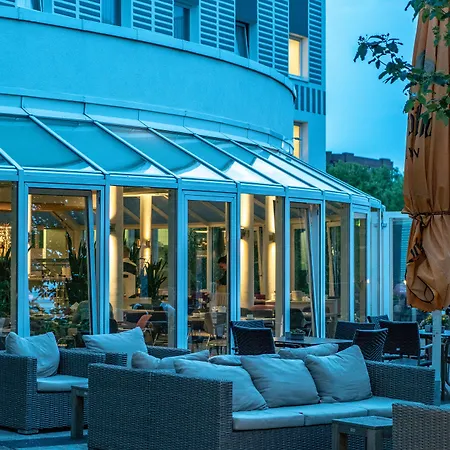 Globana Airport Hotel-2